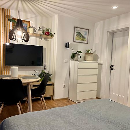 Apartments Pri Fencu Jesenice Ngoại thất bức ảnh