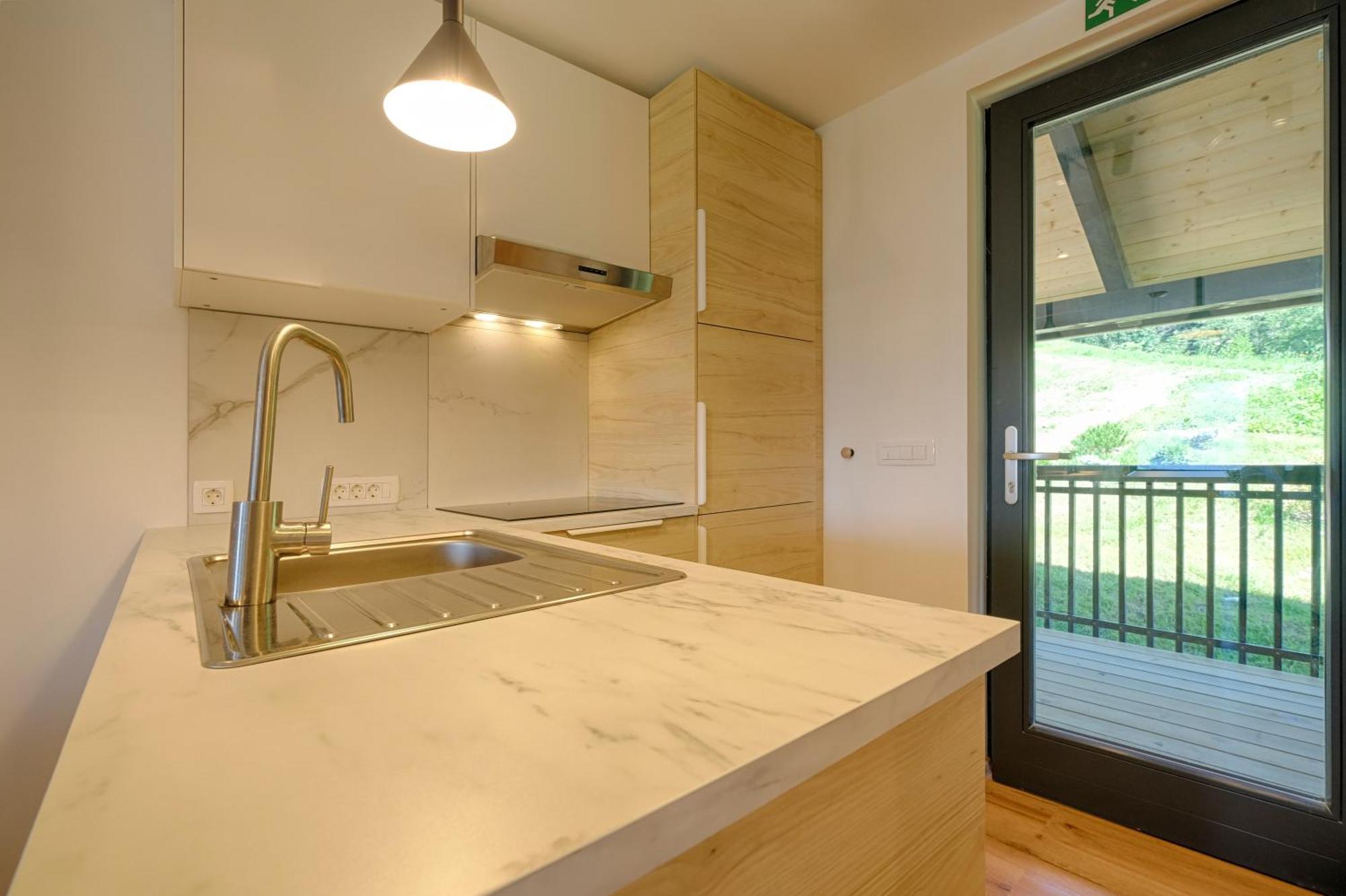 Apartments Pri Fencu Jesenice Ngoại thất bức ảnh
