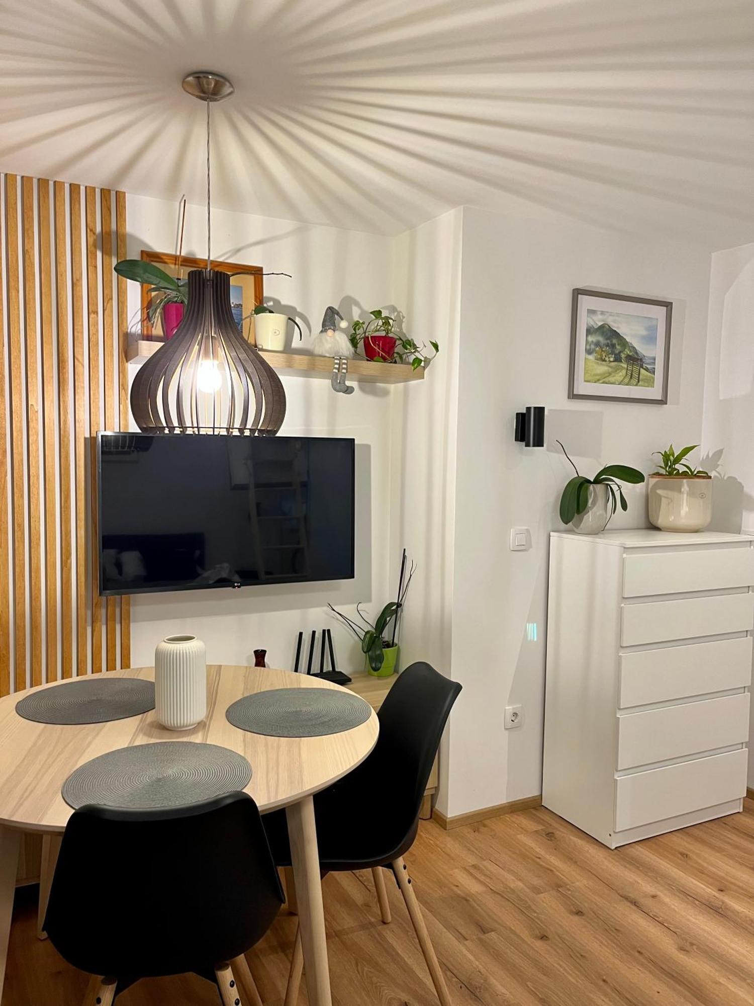 Apartments Pri Fencu Jesenice Ngoại thất bức ảnh